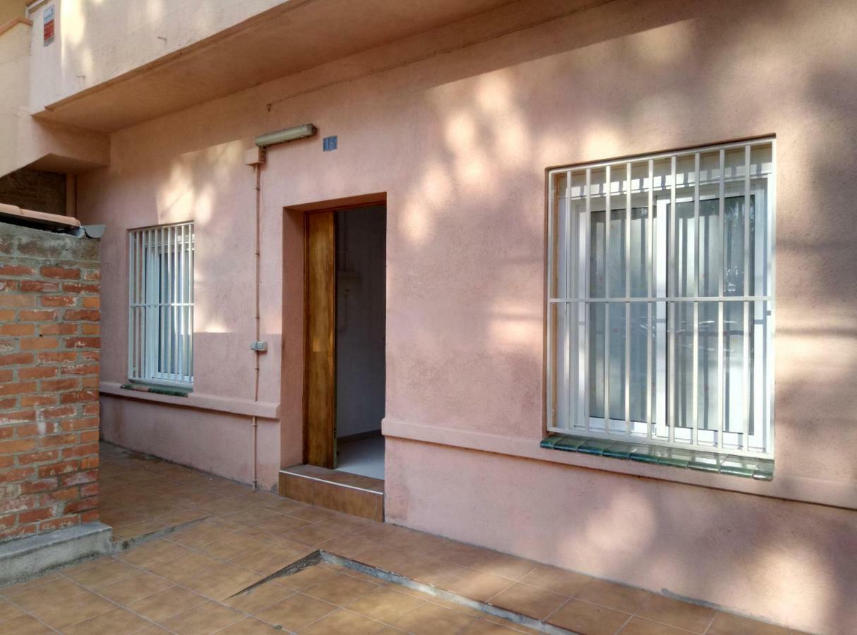 Апартаменты Casa Carmen Barcelona Эль-Прат-де-Льобрегат Экстерьер фото