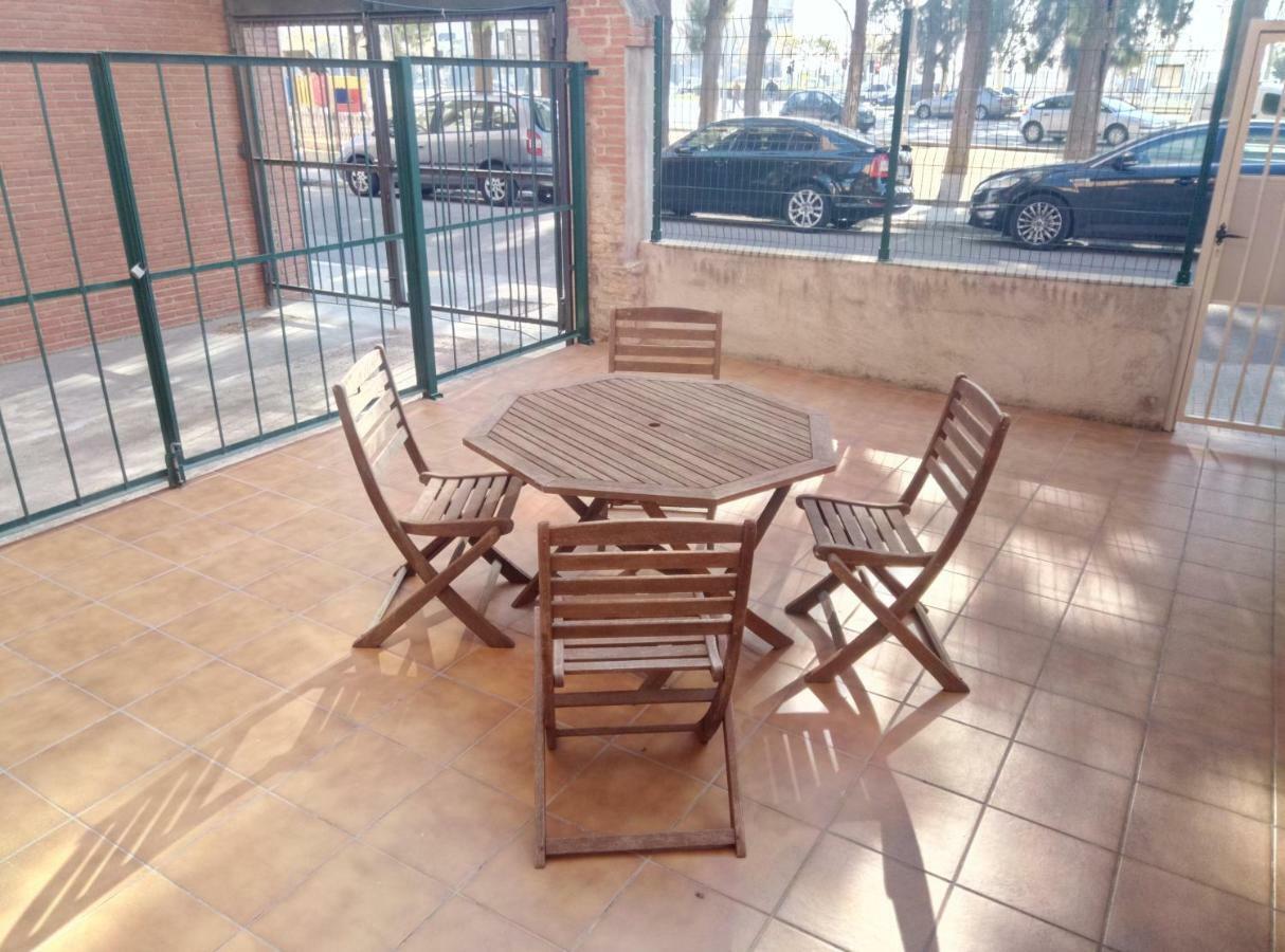 Апартаменты Casa Carmen Barcelona Эль-Прат-де-Льобрегат Экстерьер фото