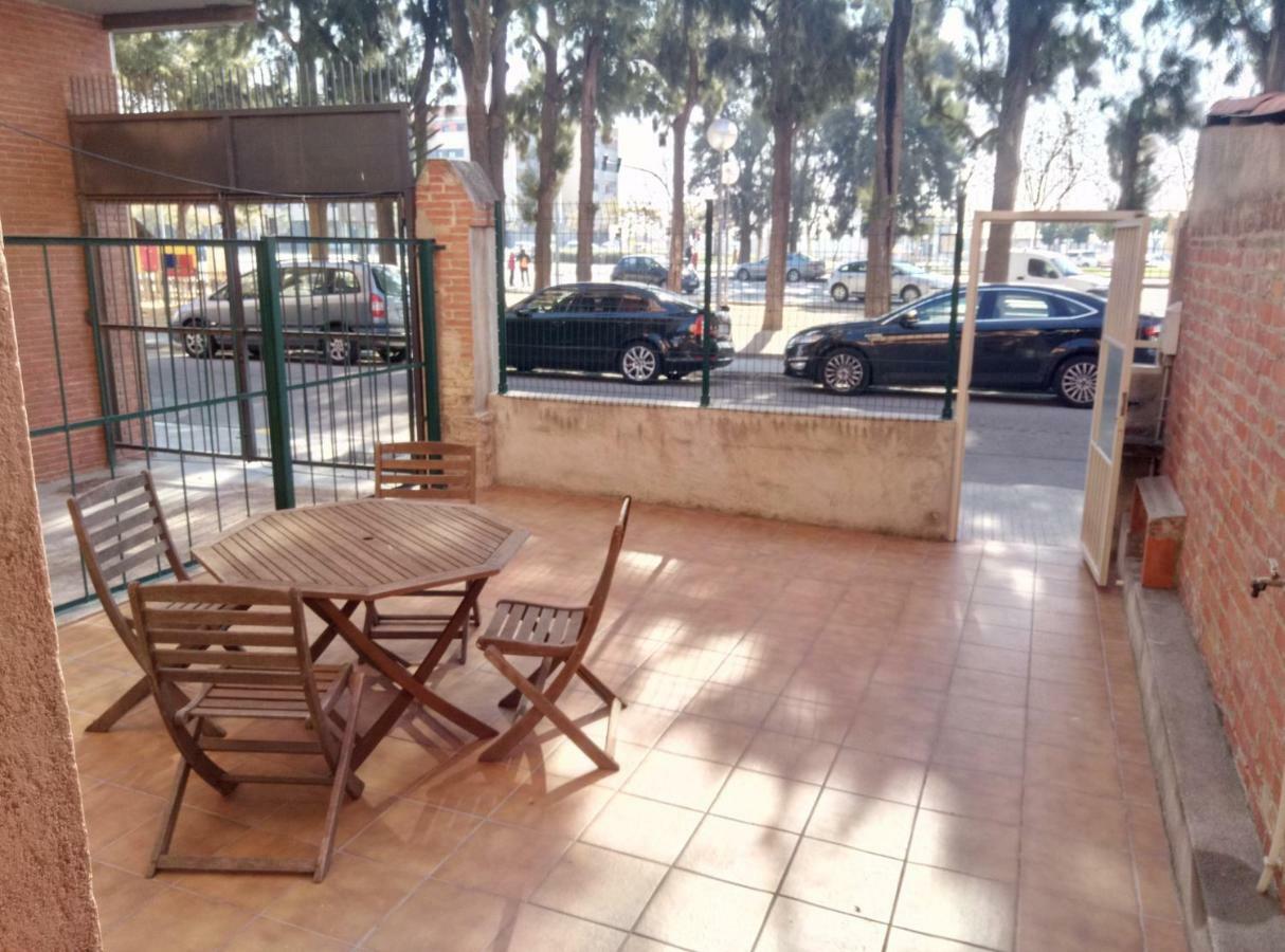 Апартаменты Casa Carmen Barcelona Эль-Прат-де-Льобрегат Экстерьер фото